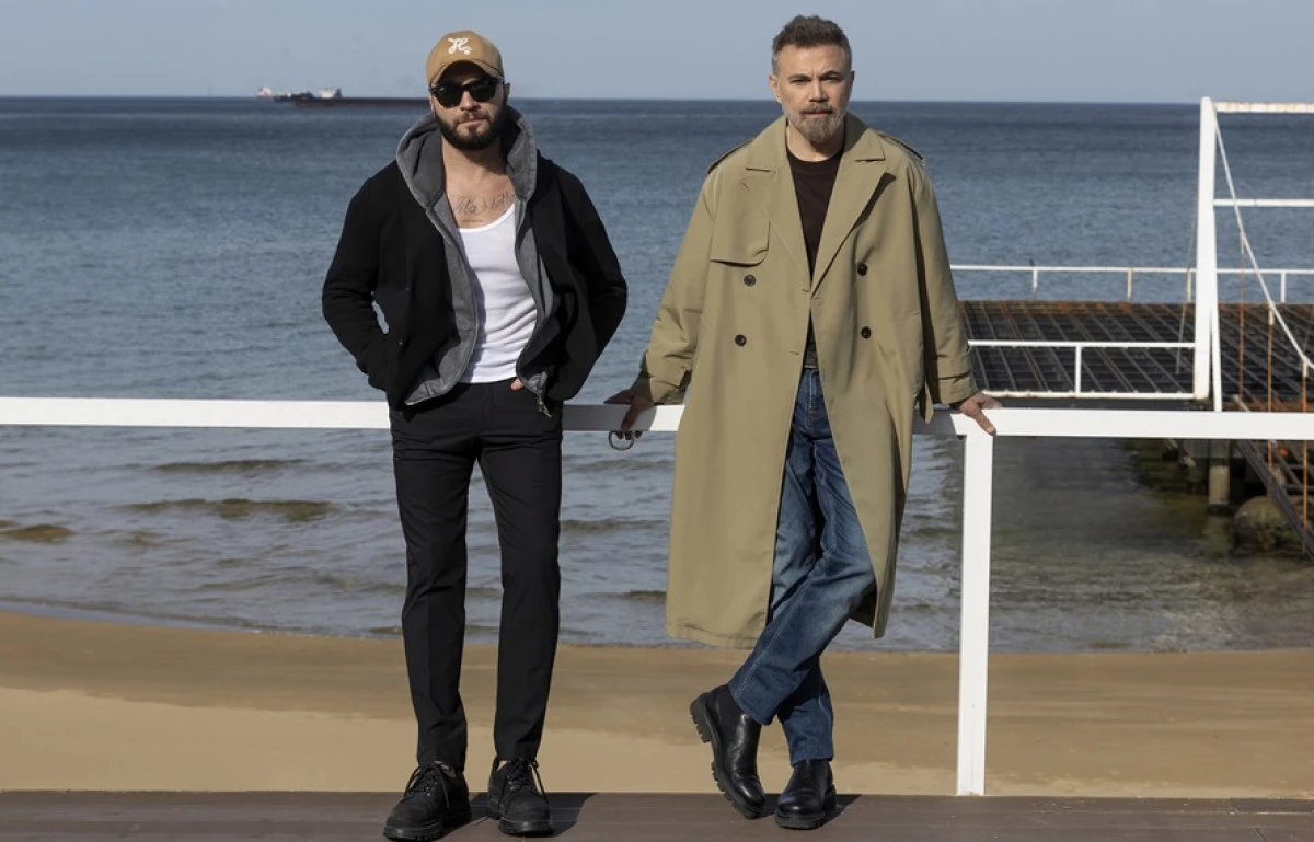 BERKAY&rsquo;LI &lsquo;G&Uuml;L BEYAZ G&Uuml;L&rsquo;E B&Uuml;Y&Uuml;K İLGİ