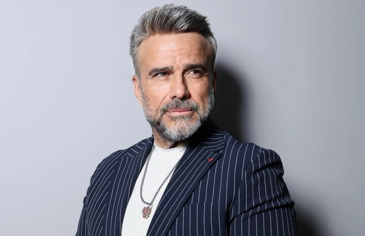 B&Uuml;LENT SERTTAŞ, YENİ ŞARKISI İLE HERKESİ TESLİM ALACAK