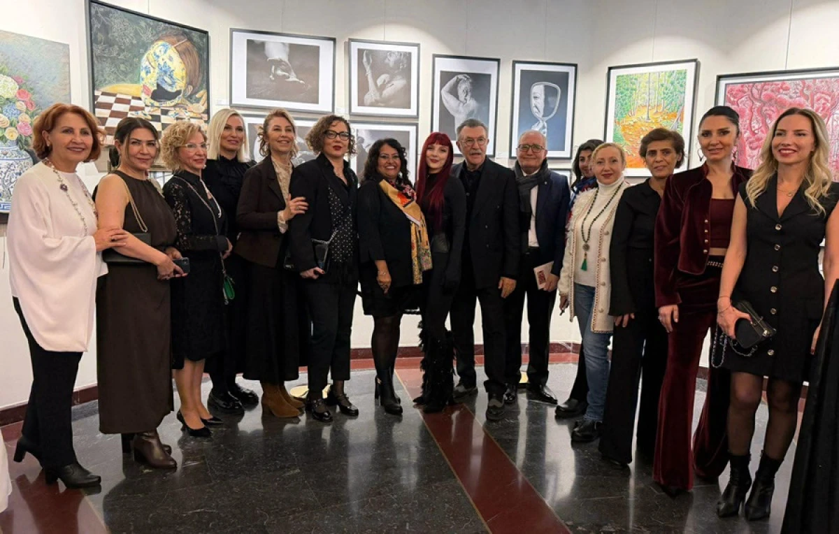 DİLEK KAYA &lsquo;KATHARSİS&rsquo; SERGİSİNDE B&Uuml;Y&Uuml;K BEĞENİ TOPLADI