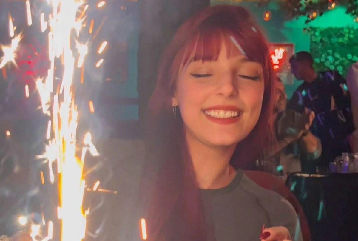  DİLEK KAYA&rsquo;YA DOĞUM G&Uuml;N&Uuml; S&Uuml;RPRİZİ