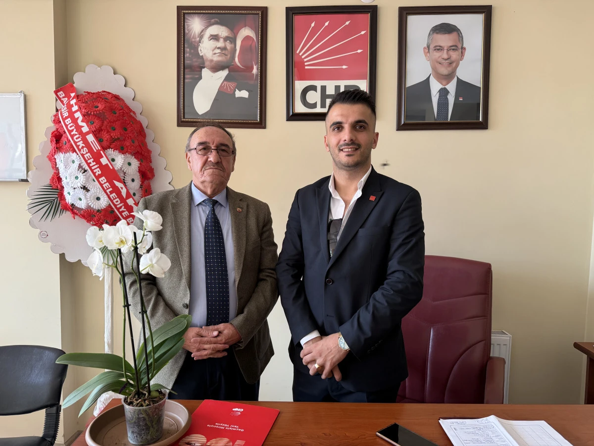 Emekliler Derneği Başkanı Seyyid Zahir Koşik’ten Ferhat Karaca’ya Anlamlı Ziyaret
