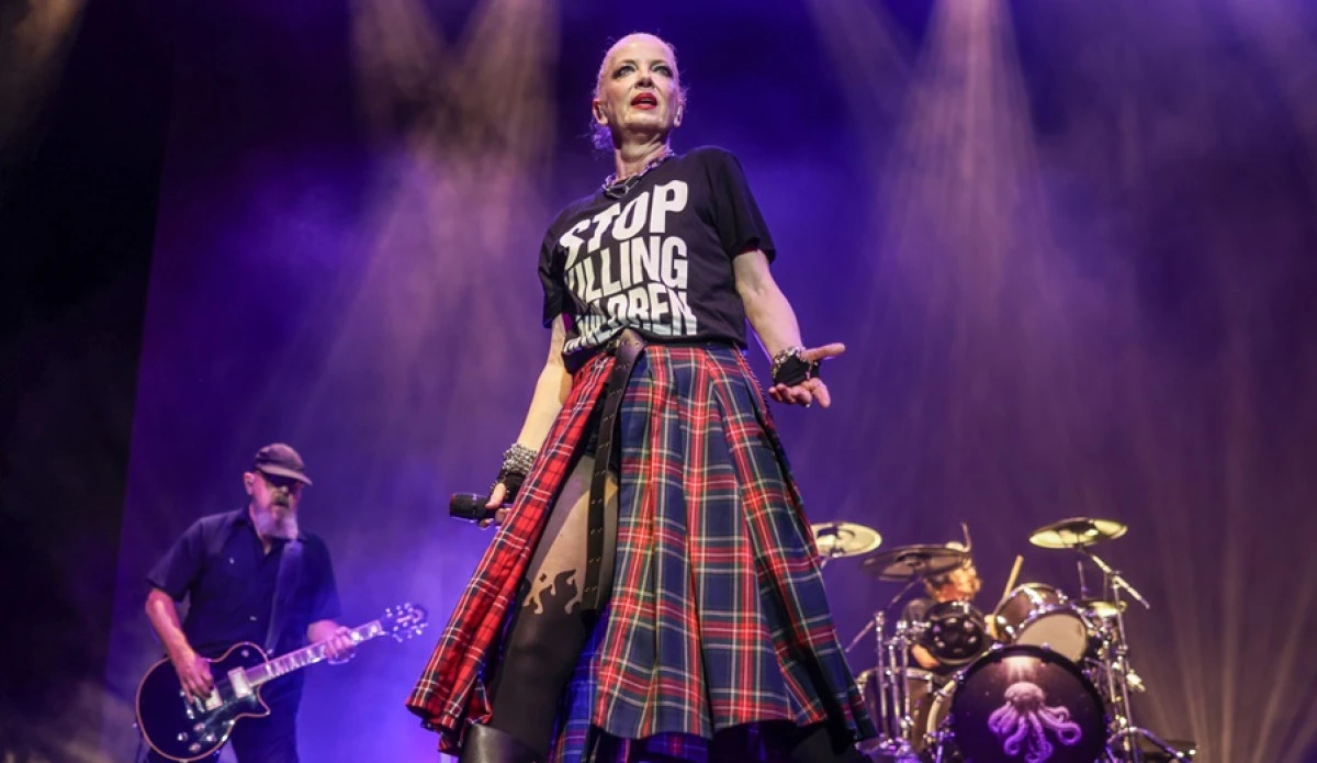GARBAGE&rsquo;DAN T&Uuml;RKİYE&rsquo;DE UNUTULMAZ GECE