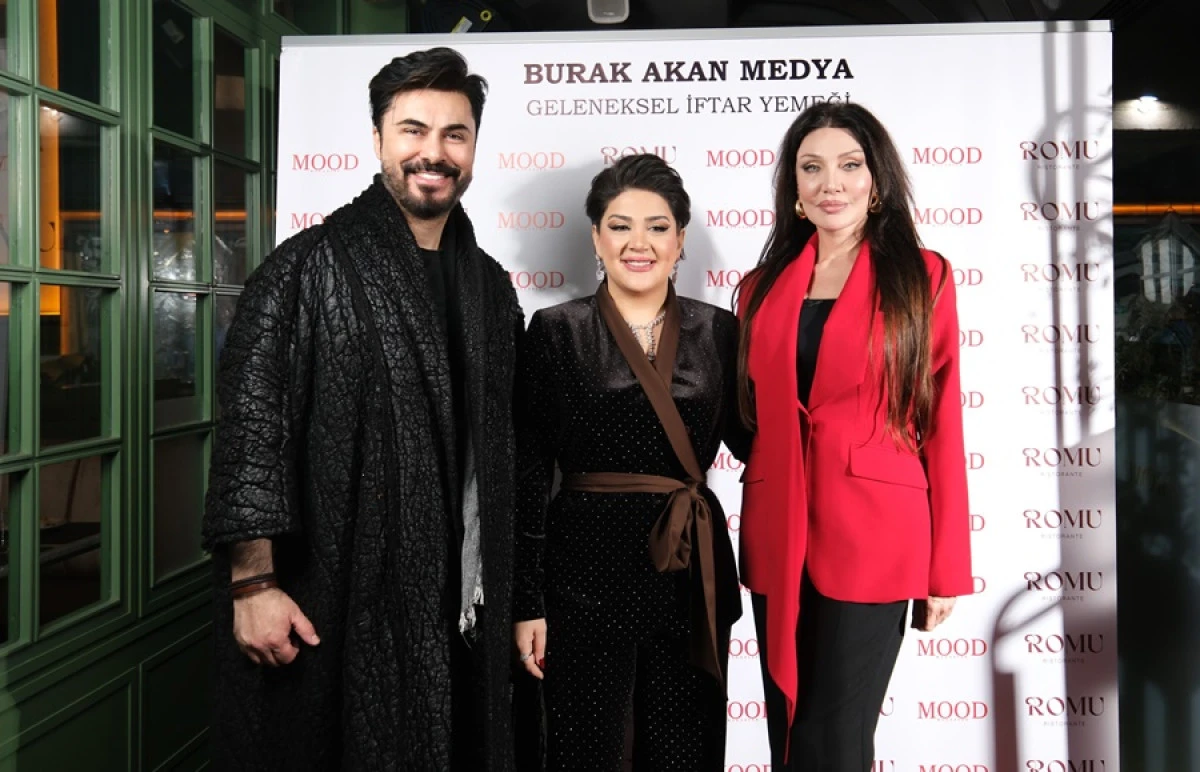 GELENEKSEL İFTAR DAVETİNE &Uuml;NL&Uuml; İSİMLER AKIN ETTİ