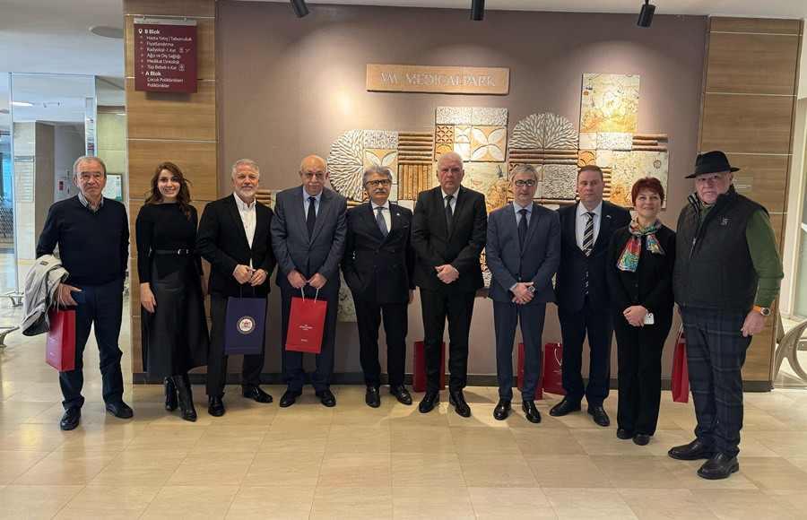 GÜRCİSTAN HEYETİNDEN VM MEDİCAL PARK SAMSUN HASTANESİ’NE ZİYARET