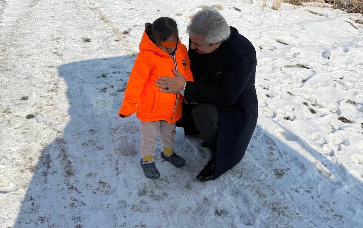 IĞDIR İL DERNEĞİ&rsquo;NDEN MİNİK Y&Uuml;REKLERE SICAK DOKUNUŞ