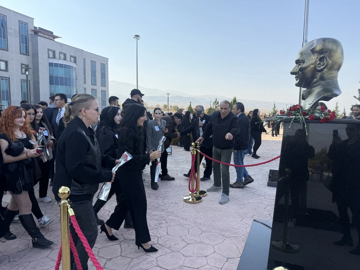 Iğdır Üniversitesi, Atatürk’ü Ebediyete Uğurlanışının 87’nci Yılında Andı