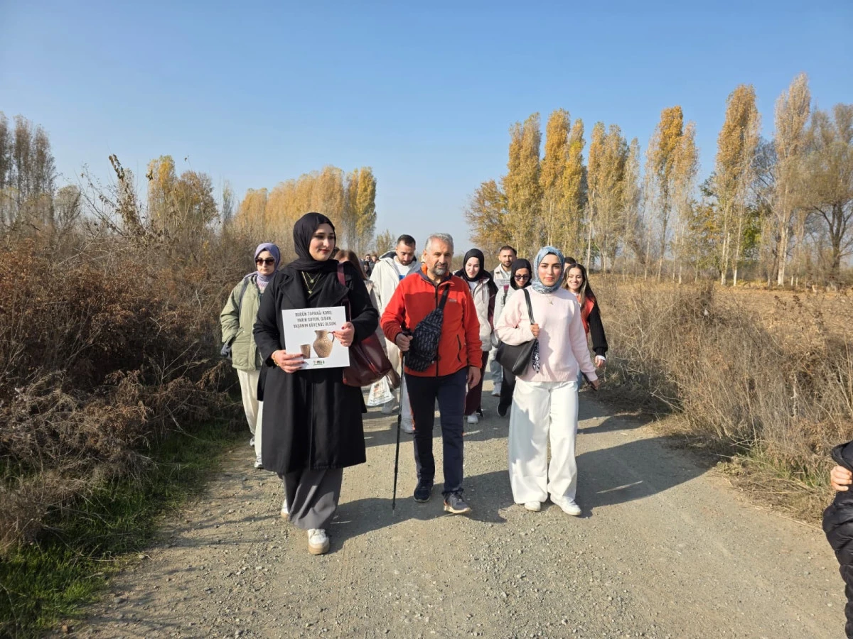 Iğdır’da Erozyonla Mücadele İçin “Toprak Yürüyüşü” Düzenlendi