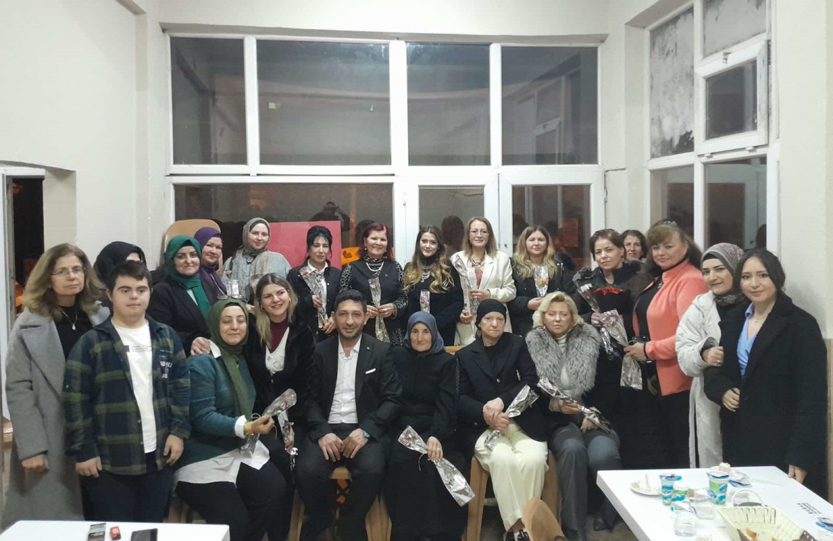 KADINLAR GÜNÜNDE BULUŞTULAR