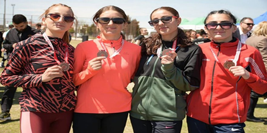 KROS TAKIMI BAŞARILARINA DEVAM EDİYOR