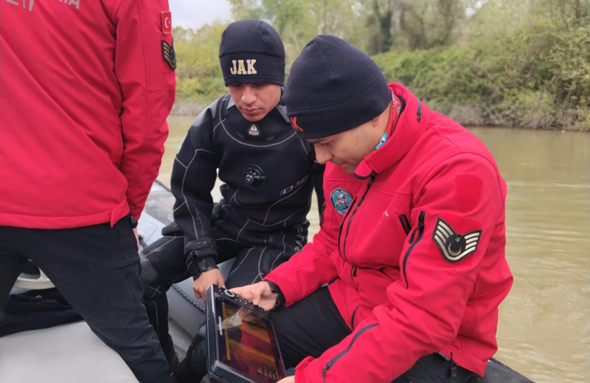 K&Uuml;&Ccedil;&Uuml;K AHMED İ&Ccedil;İN ZORLU M&Uuml;CADELE S&Uuml;R&Uuml;YOR