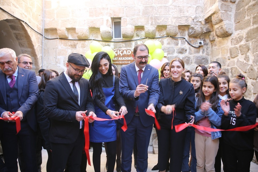 MARDİN'DE ÇOCUK VE GENÇLER İÇİN 