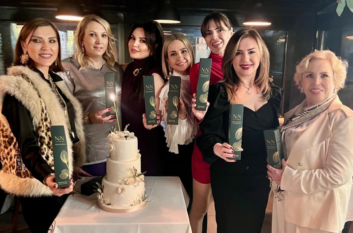 M&Uuml;GE ULUSOY&rsquo;DAN &Ouml;RNEK DAVRANIŞ 