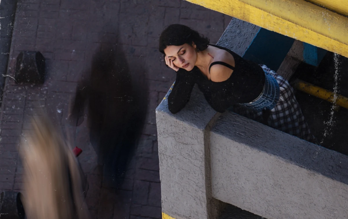 SENA ŞAHİN&rsquo;DEN YENİ TEKLİ