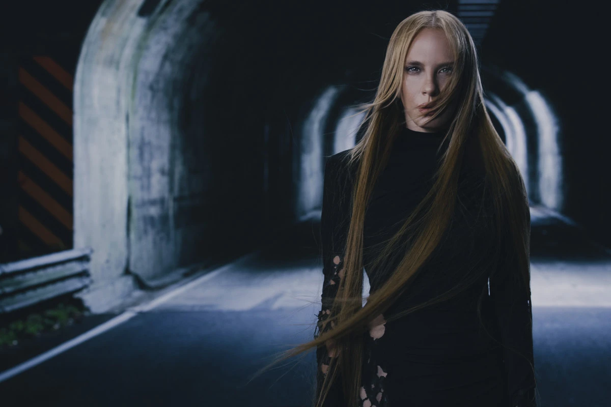SERTAB ERENER’DEN YENİ ŞARKI ‘ BÖYLEDİR BENİM AYRILIKLARIM’