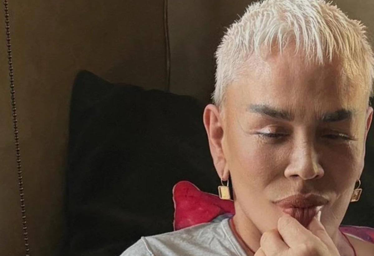 SEZEN AKSU&rsquo;DAN YENİ ALB&Uuml;M 