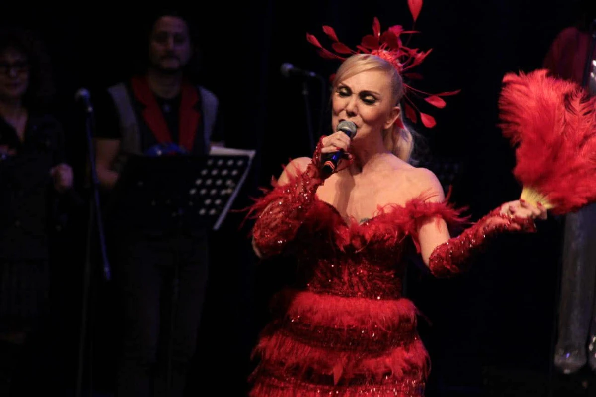 SİBEL G&Ouml;K&Ccedil;E İZLEYENLERİ HAYRAN BIRAKTI 