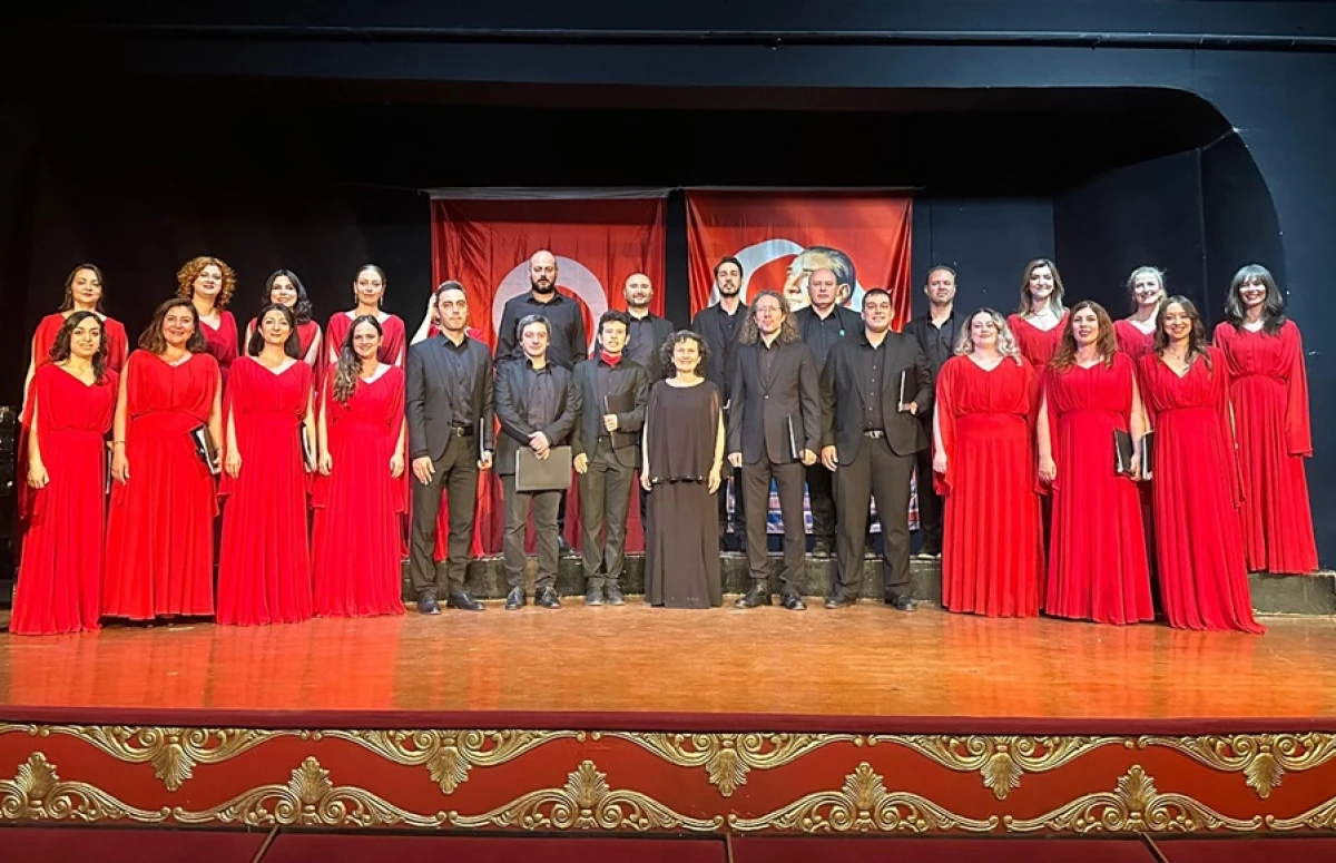 ULUSLARARASI SAHNELERDE ÜLKEMİZİ GURURLA TEMSİL EDİYOR
