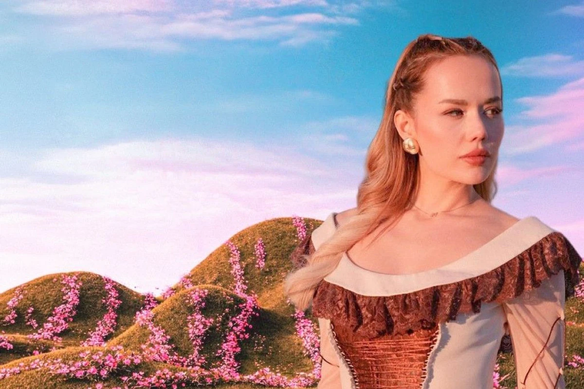 YAZA MERHABA ŞARKINIZ GAMZE KARTA&rsquo;DAN