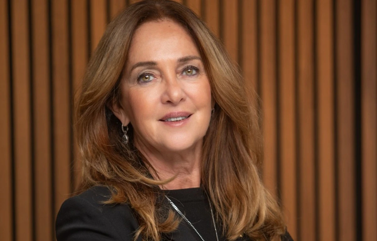 YEDİ KERE D&Uuml;Ş, SEKİZ KERE KALK