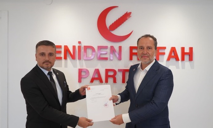 YENİDEN REFAH PARTİSİ'NDE BAYRAK DEĞİŞİMİ